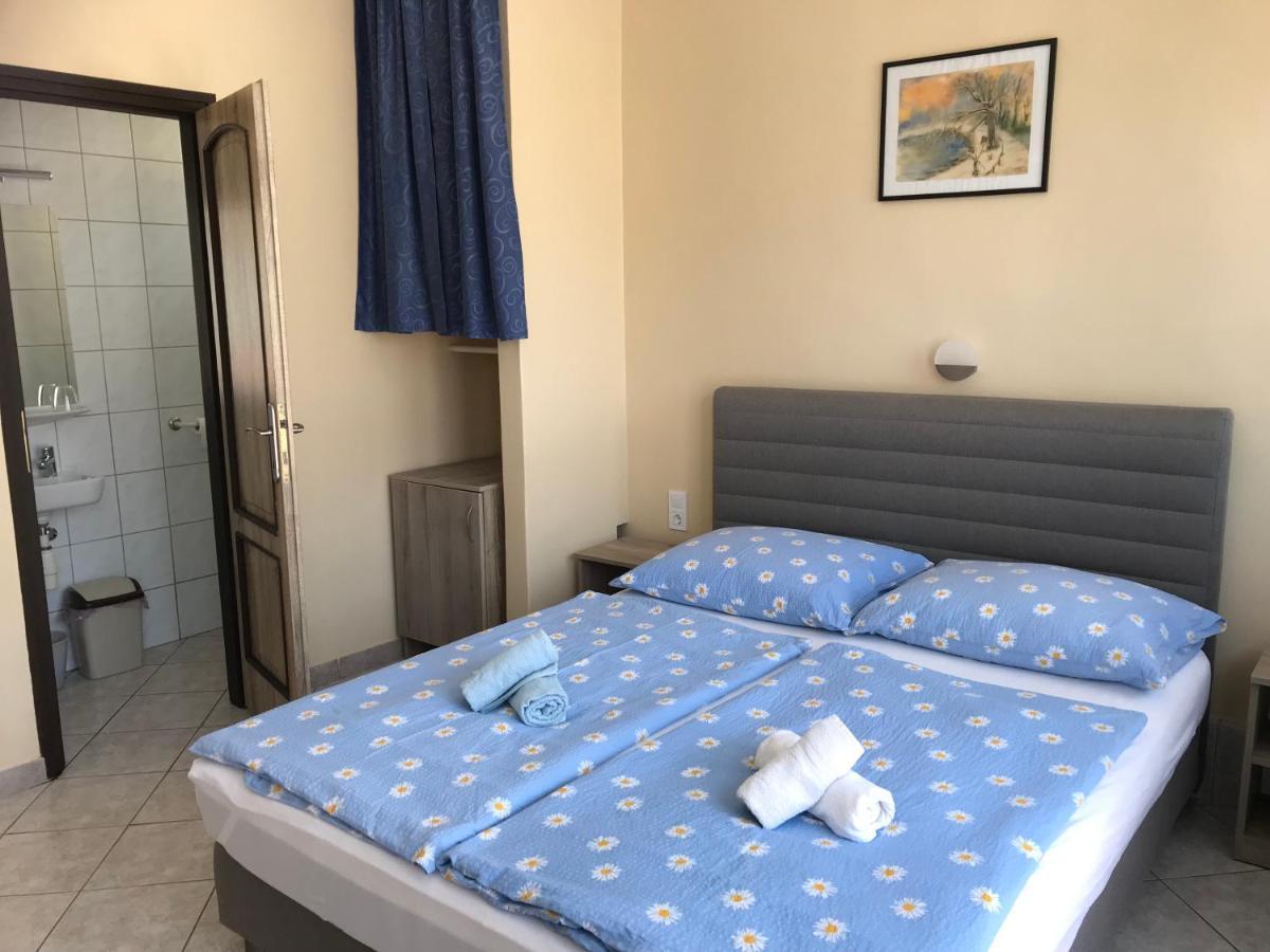 Hotel Farkas Vendeghaz Šoproň Exteriér fotografie