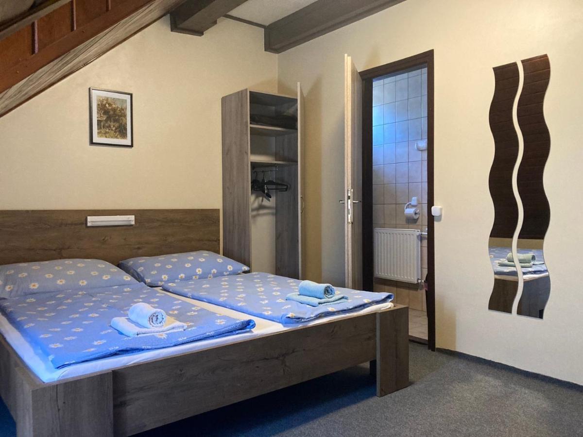 Hotel Farkas Vendeghaz Šoproň Exteriér fotografie
