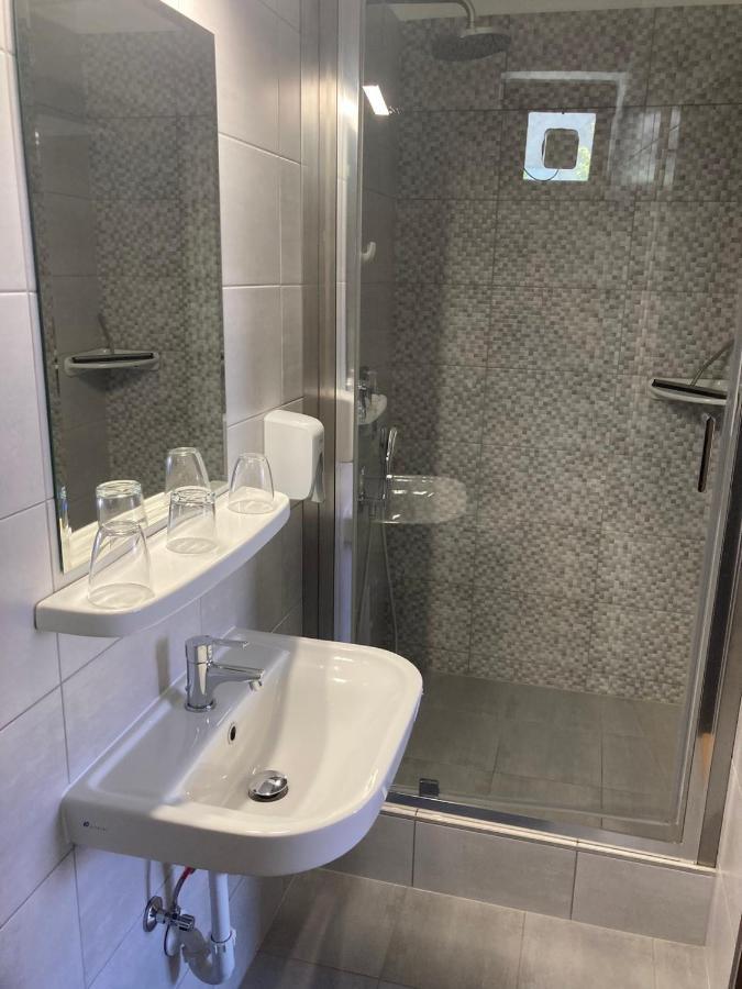 Hotel Farkas Vendeghaz Šoproň Exteriér fotografie