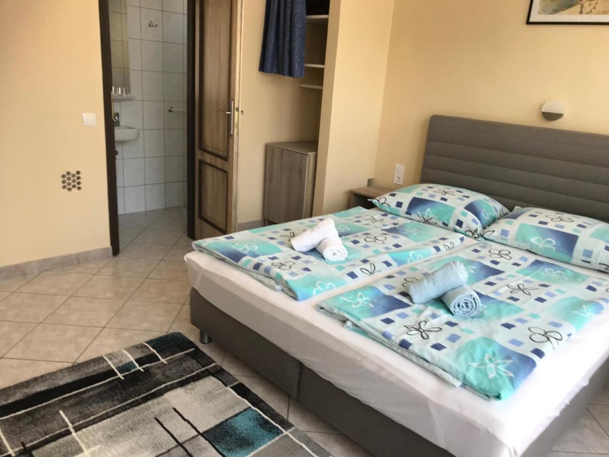Hotel Farkas Vendeghaz Šoproň Exteriér fotografie